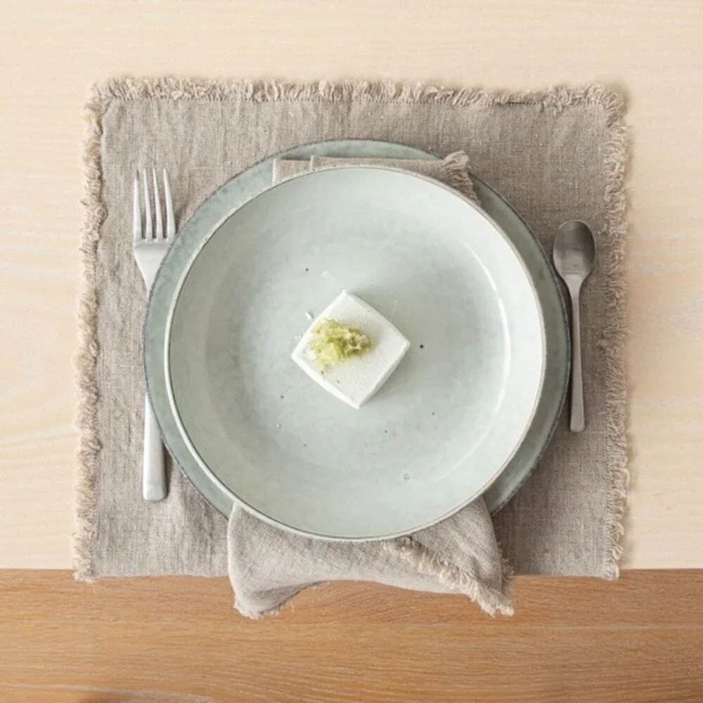 Linen Me excellent clean